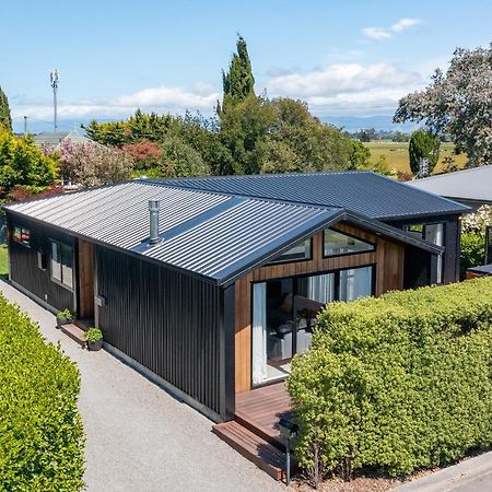 Black Barn Modern: Luxe Martinborough Escape Eksteriør billede