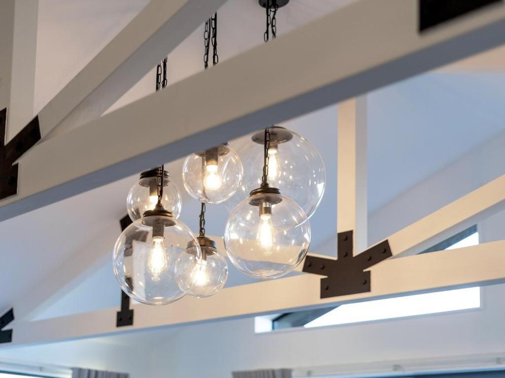 Black Barn Modern: Luxe Martinborough Escape Eksteriør billede