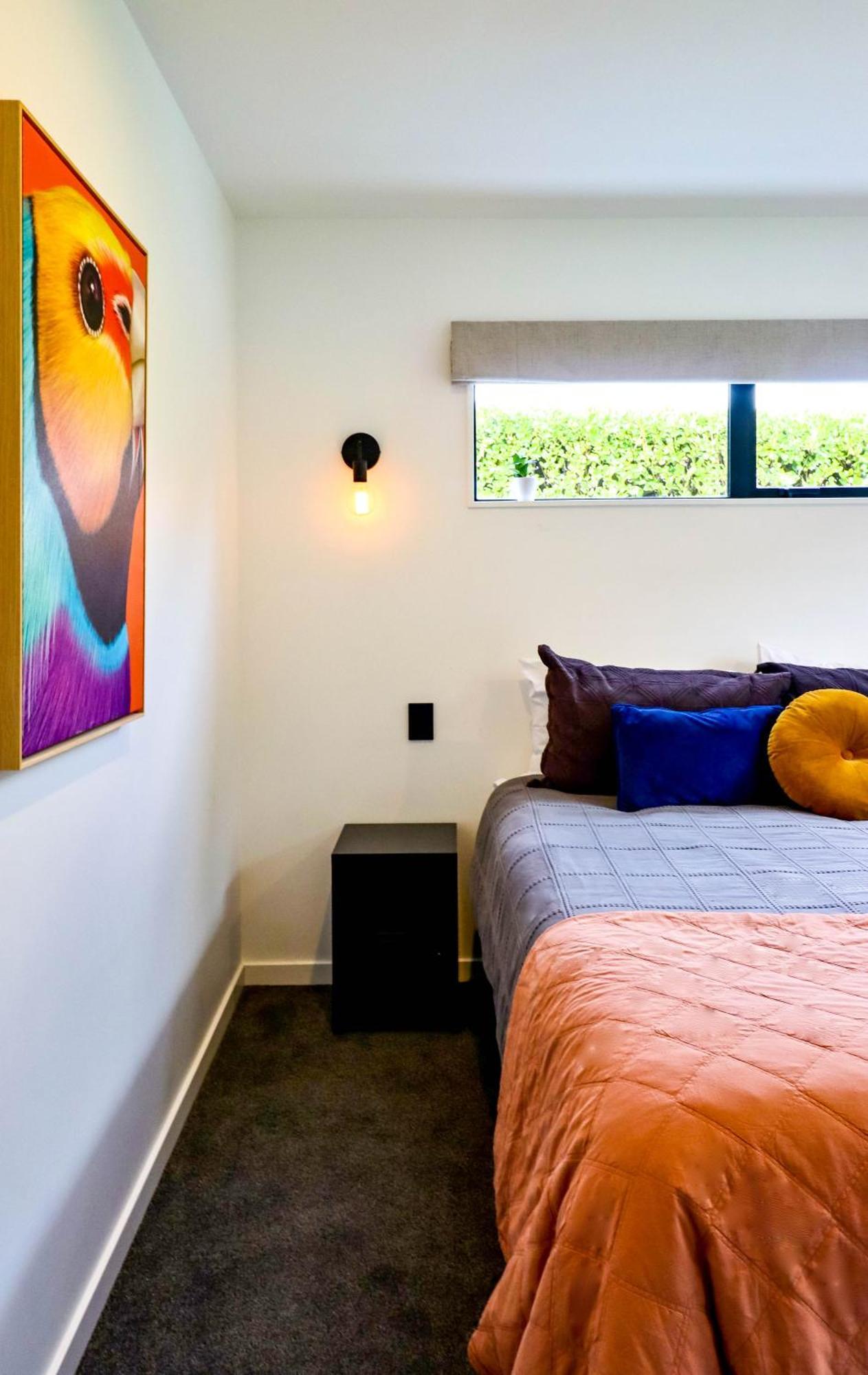 Black Barn Modern: Luxe Martinborough Escape Eksteriør billede